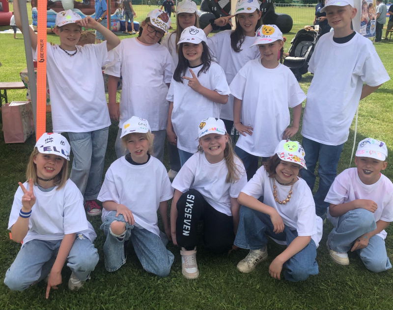 tanz_ag_dabrun_auftritt_sommerfest_dabrun.jpeg tanz_ag_dabrun_auftritt_sommerfest_dabrun.jpeg